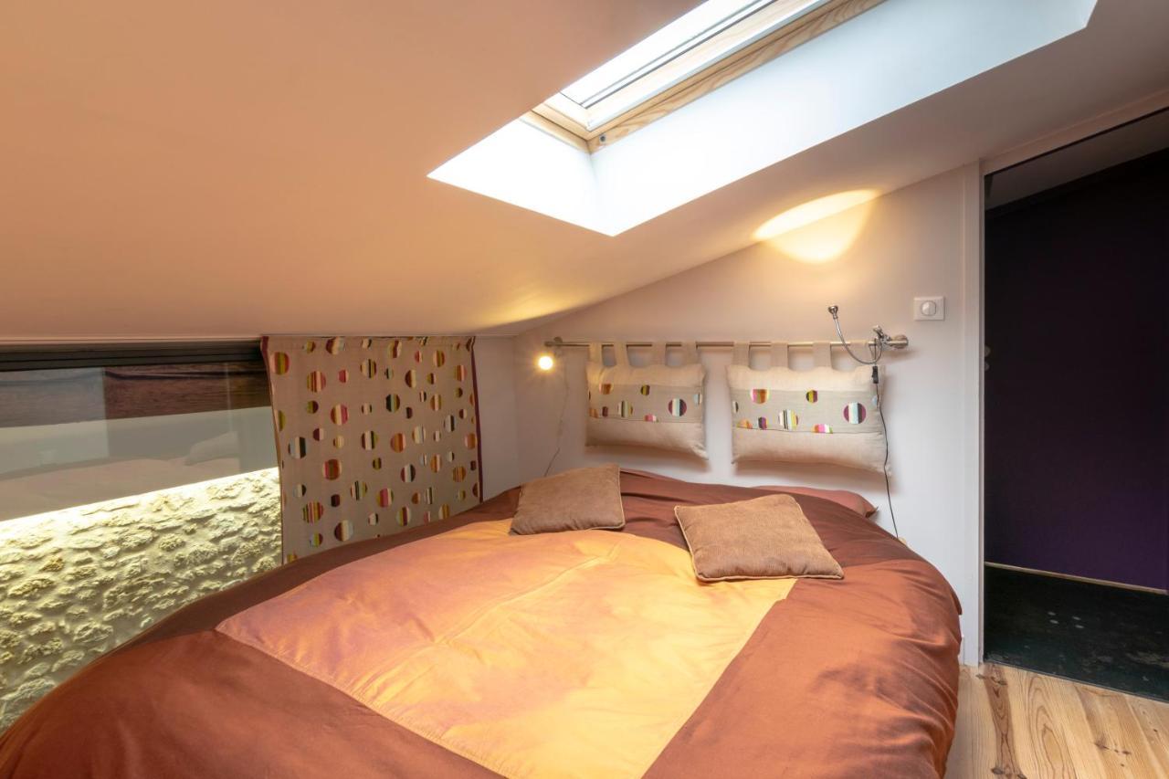 Le Pain De Lune Gite Et Chambre D'Hotes Avec Piscine Bourg-sur-Gironde Exterior photo